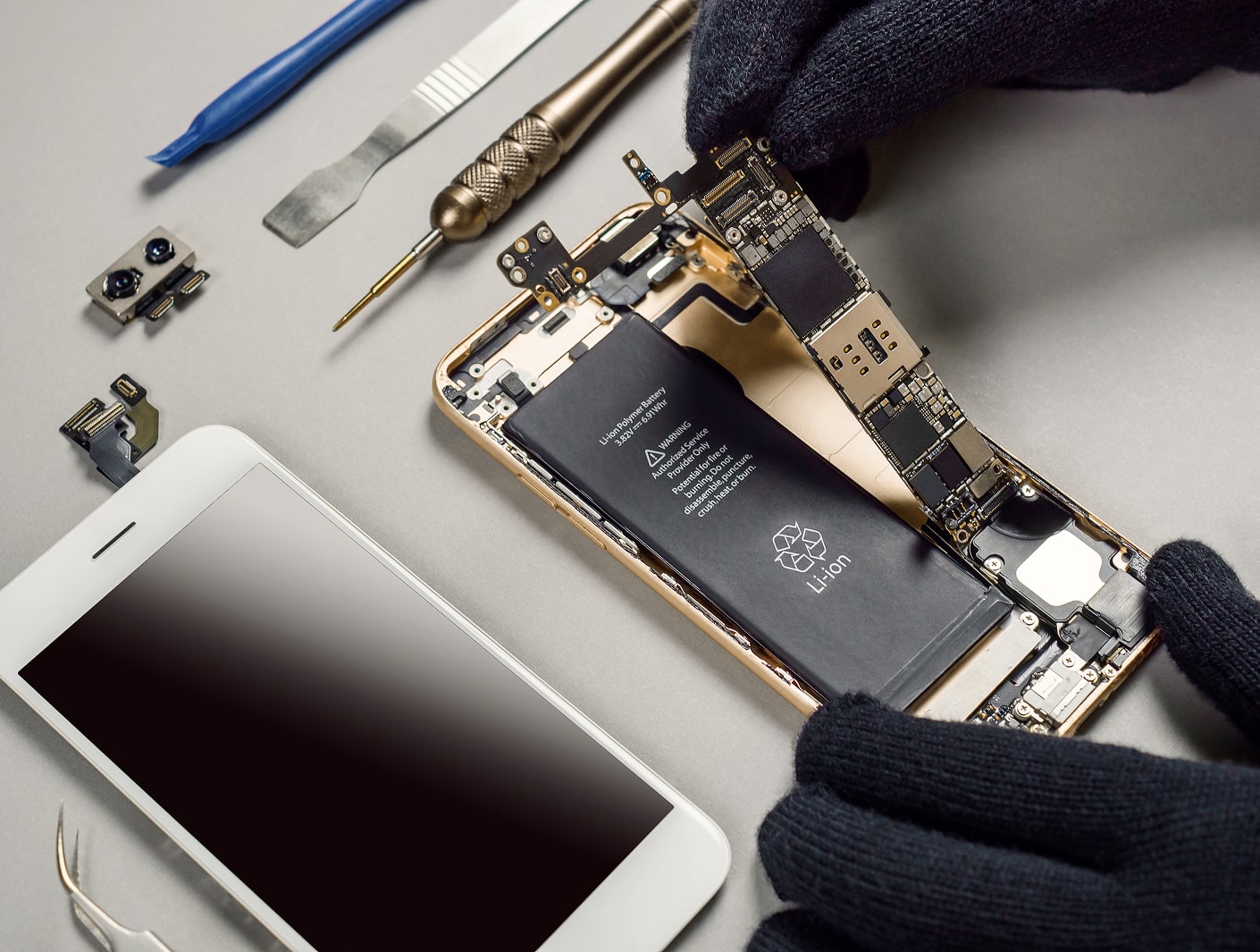 MacBook Screen Replacement
