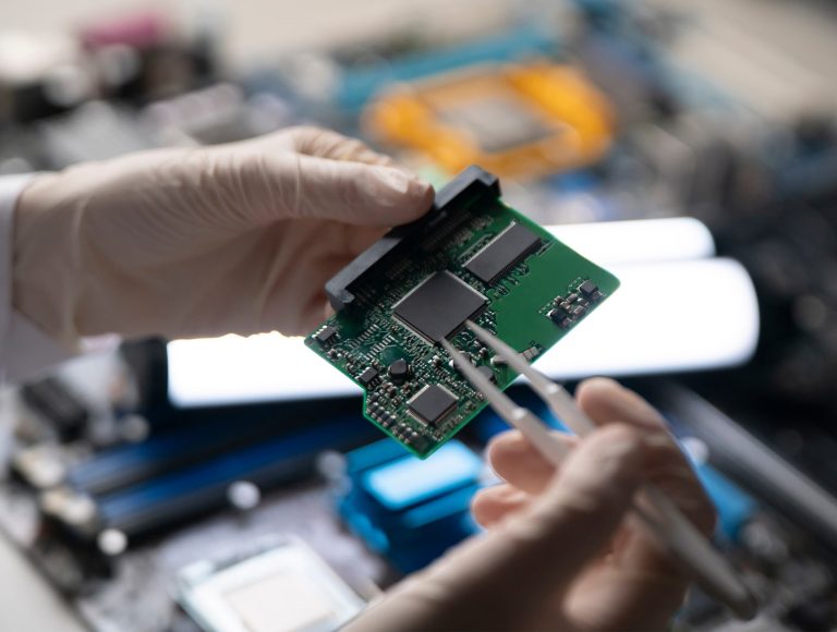 Data Backup & Data Recovery